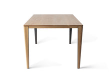 Cuadro Dining Table