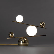 Balance Lamp