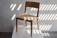 M - CHAIR