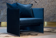 Lustro Armchair