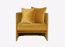 Lustro Armchair