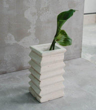 Den Holm Dipper Vase