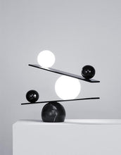 Balance Lamp